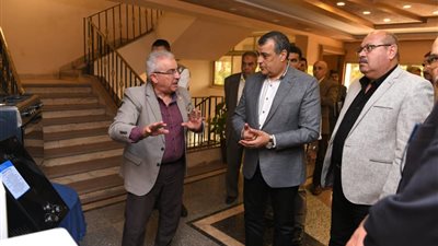وزير الإنتاج الحربي: شركة حلوان للأجهزة المعدنية صرح صناعي 