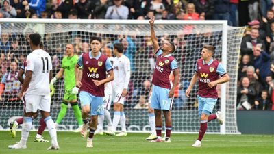 موعد مباراة أستون فيلا ضد وست هام في الدوري الإنجليزي والقنوات الناقلة لها