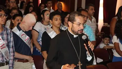 الأنبا باخوم يشهد حفل تخرج الدفعة الثالثة من شباب الميديا الكاثوليكي