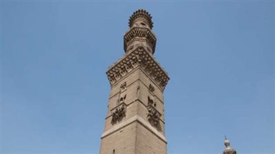 حقيقة هدم مئذنة قوصون في الشافعي.. وصدمة عن قبر أحمد شوقي (فيديو)