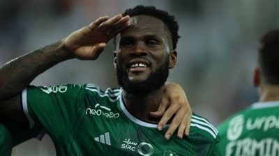 كيسيه على أعتاب العودة إلى الدوري الإيطالي وفيورنتينا يتحرك لضمه