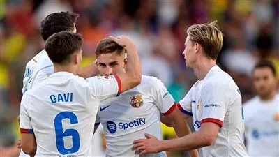 موعد مباراة برشلونة وأوساسونا في الدوري الإسباني والقنوات الناقلة والمعلق والتشكيل