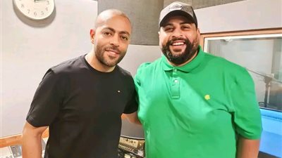 غريب ملحن أغنية 