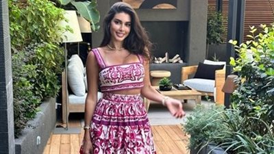 من دبي.. ياسمين صبري تخطف الأنظار بإطلالة ساحرة