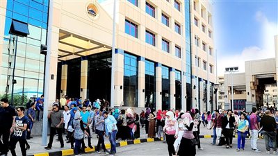 فضيحة في جامعة 6 أكتوبر.. تسريب بيانات الطلاب لعدد من المحتالين