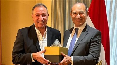 عاجل.. الخطيب يطير إلى ألمانيا في رحلة علاجية جديدة