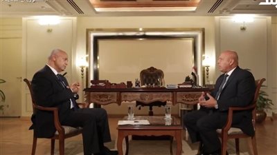 كامل الوزير: انهمرت في البكاء خلال اتصال مع السيسي.. وهذا كان رده 