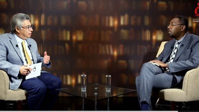 محلل سياسي: مصر تستضيف 60% من السودانين النازحين