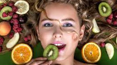 أهمها الماء.. وصفات لنضارة البشرة ونصائح للحفاظ عليها