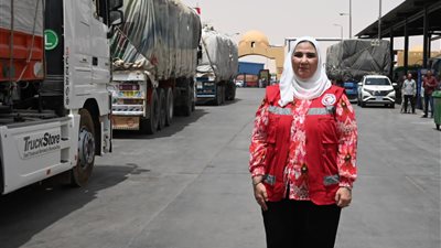 القباج تتابع جهود الهلال الأحمر المصري وخدماته الإغاثية منذ اندلاع الأزمة السودانية