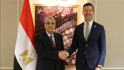 وزير الكهرباء والطاقة المتجددة يستقبل وزير التعاون الإنمائي الدولي والتجارة الخارجية السويدي