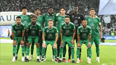 رياض محرز يقود هجوم الأهلي أمام الشباب في دوري روشن السعودي