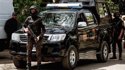 ضبط خاطف شخص والتعدي عليه بالضرب لخلافات مالية بالجيزة