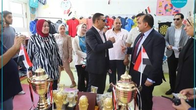 افتتاح معرض 