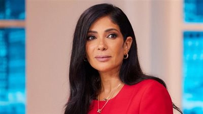 منى زكي تشارك جمهورها صور جديدة من كواليس فيلم 