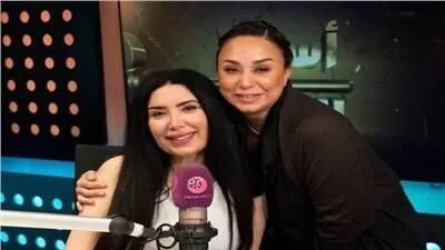 إنجي علي تستضيف عبير صبري في 