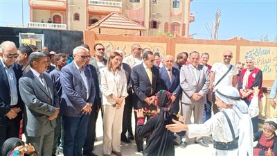 وزيرة الثقافة ومحافظ شمال سيناء يفتتحان البرنامج الثقافي الفني الخاص برفح والشيخ زويد (صور)