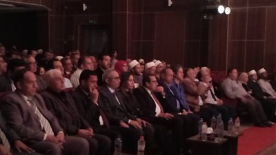 وزيرة الثقافة ومحافظ شمال سيناء يشهدان حفل استعراضي لفرقة بورسعيد في العريش