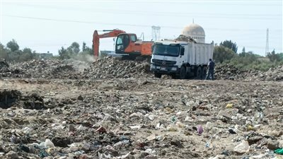 رفع 60 ألف طن من مقلب جمصة العشوائي والتخلص الآمن منها