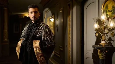 بالصور والفيديو.. فهد الكبيسي يغني لأول مرة بالمصري