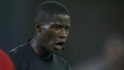 السوبر الأفريقي.. 3 لقطات تفضح حكام 