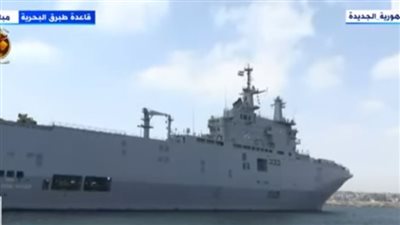 مدينة كاملة.. سمير فرج يكشف تفاصيل الميسترال المصرية (فيديو)