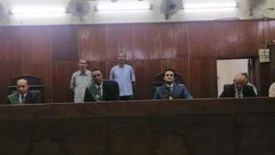 قرار من المحكمة بشأن صاحب شركة سياحية متهم بالتزوير 