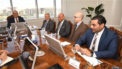 وزير الاسكان: كل الدعم اللازم للشركات الوطنية للمساهمة في توفير المكونات اللازمة لمشروعات المياه والصرف الصحي 