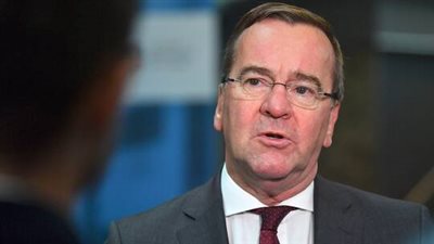 وزير الدفاع الألماني يعلن عن حزمة مساعدات جديدة لأوكرانيا بقيمة 400 مليون يورو