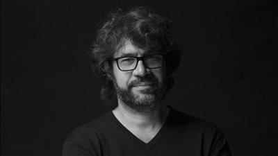 عمر هلال بعد استهزائه من أحد الصحفيين: 