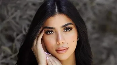 كارولين عزمي بإطلالة تبرز جمالها في أحدث ظهور