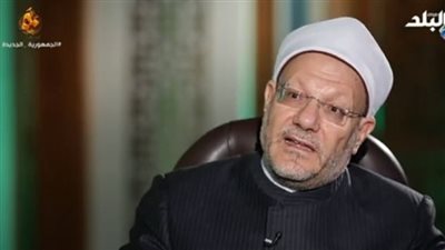 مفتي الجمهورية: سد احتياجات الفقراء أولى من العمرة أو الحج النافلة 