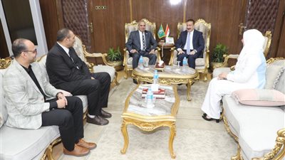 محافظ المنوفية يلتقي نائب رئيس المنظمة العالمية لخريجي الأزهر 