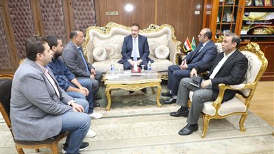 محافظ المنوفية يلتقي وفد وزارة التخطيط لمتابعة معايير مبادرة 