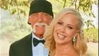 تصغره ب25 عاما.. القصة الكاملة لزواج سكاي ديلي وهالك هوجان