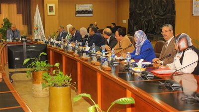 مجلس جامعة المنصورة يناقش استعدادات العام الدراسي الجديد