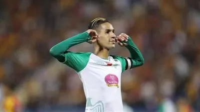 نادي القلب والعشق.. بدر بانون ينخرط في الرجاء المغربي