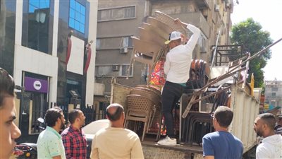 الجيزة: رفع ٢١٠٠ حالة تعد على الطريق العام للمقاهي والمطاعم والمحال