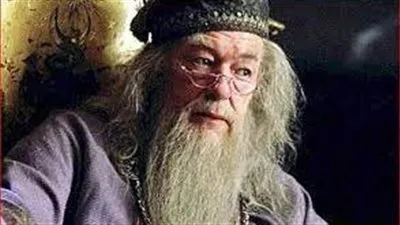 وفاة مايكل جامبون بطل هاري بوتر بعد صراع مع المرض