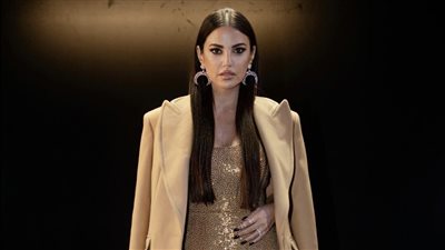 بإطلالة أنيقة.. درة تخطف أنظار متابعيها