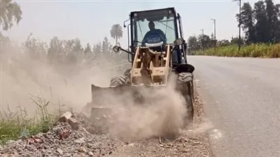 محافظ المنوفية يتابع جهود الوحدات المحلية في أعمال رفع تراكمات القمامة 