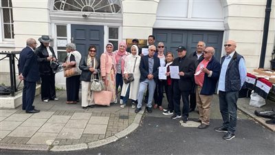 لندن تزكي ترشح 