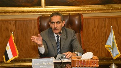 محافظ الغربية يعقد اجتماعا لمناقشة معوقات محور النعناعية بكفر الزيات (صور)