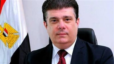 حسين زين يهنئ البابا تواضروس والأخوة الأقباط بمناسبة عيد الميلاد المجيد