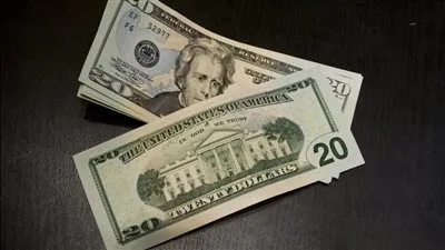 عاجل.. آخر تطورات سعر الدولار في مصر قبيل إجازة البنوك