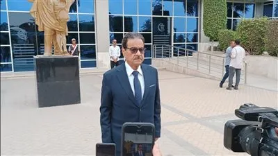 المرشح الرئاسي المحتمل فريد زهران يستكمل الكشف الطبي 