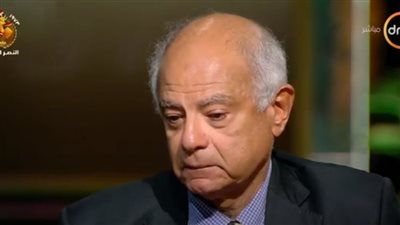 دبلوماسي سابق يبكي على الهواء بسبب حرب أكتوبر: لحظة لا تنسى (فيديو)