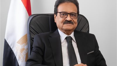 فريد زهران يوضح رؤيته لحل الأزمة الاقتصادية الاجتماعية