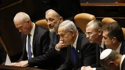 قصف صاروخي فلسطيني يجبر الحكومة الإسرائيلية على وقف جلستها ودخول الملاجئ