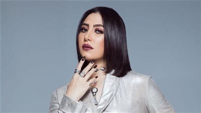 بالقفطان.. المطربة بوسي تثير إعجاب جمهورها (صورة)